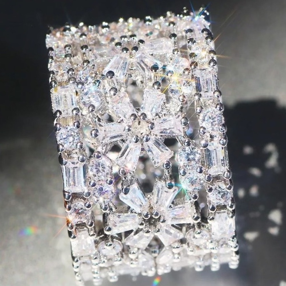 18CT 925 STERLING SILVER DIAMOND CUSHION RING - Picture 4 of 6